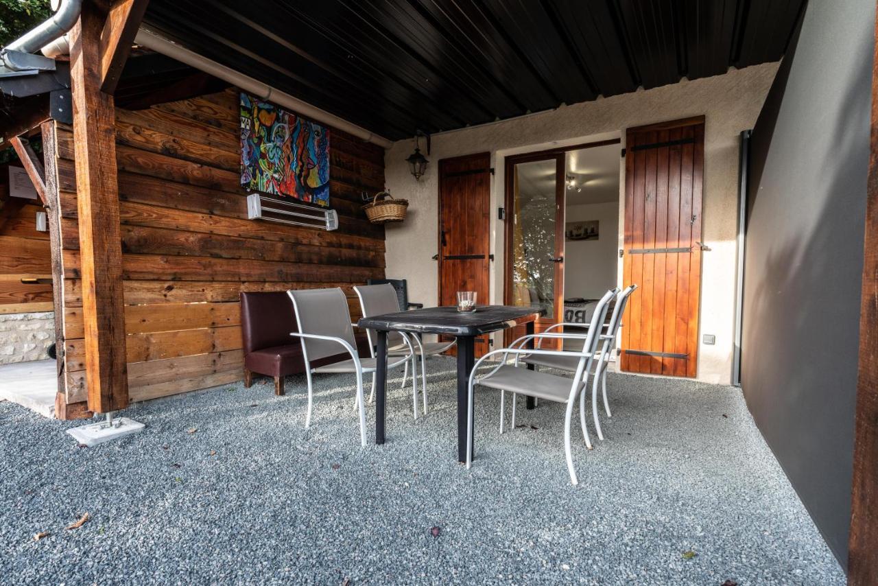 Bed & Breakfast La Maison Au Bord Du *